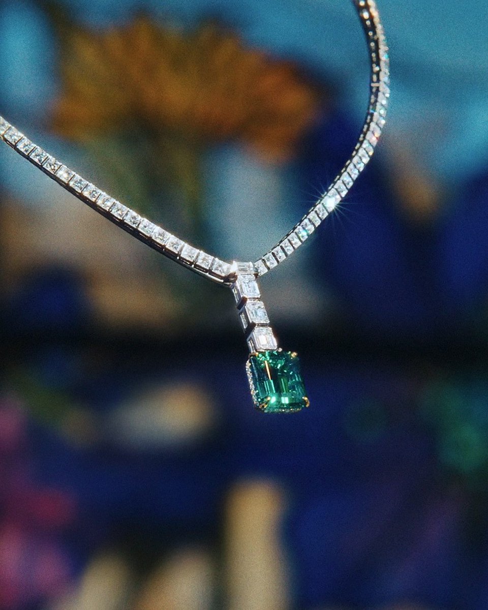 Tiffany & Co. tweet media