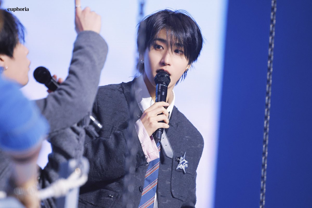 𝐞𝐮𝐩𝐡𝐨𝐫𝐢𝐚 tweet media