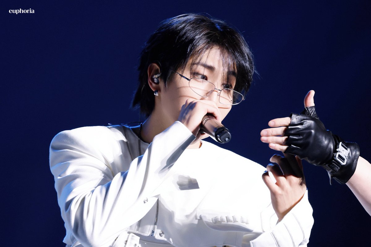 𝐞𝐮𝐩𝐡𝐨𝐫𝐢𝐚 tweet media