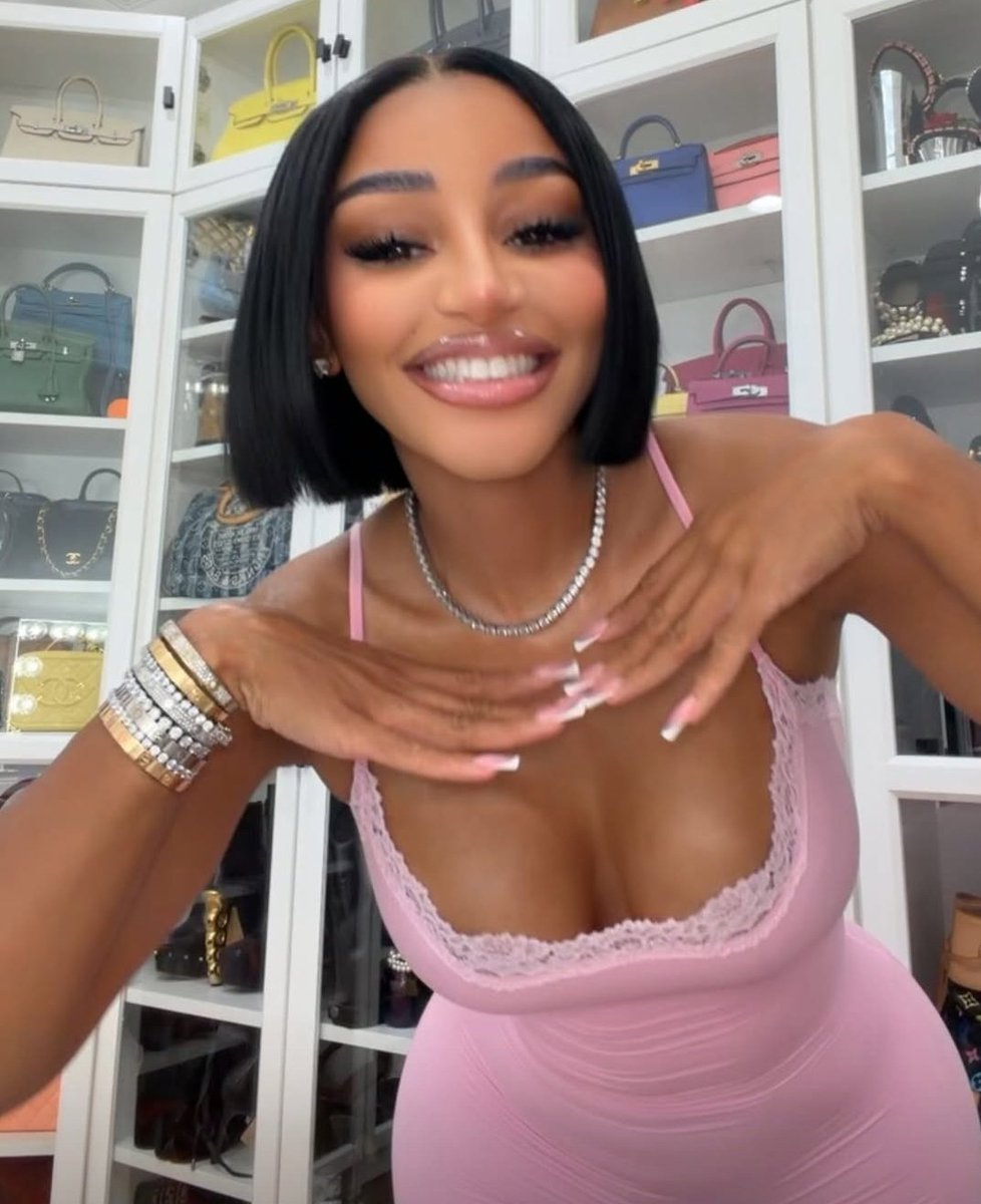 Ms J 💜 tweet media