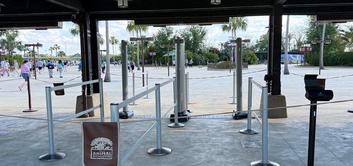 Attractions 360° tweet media