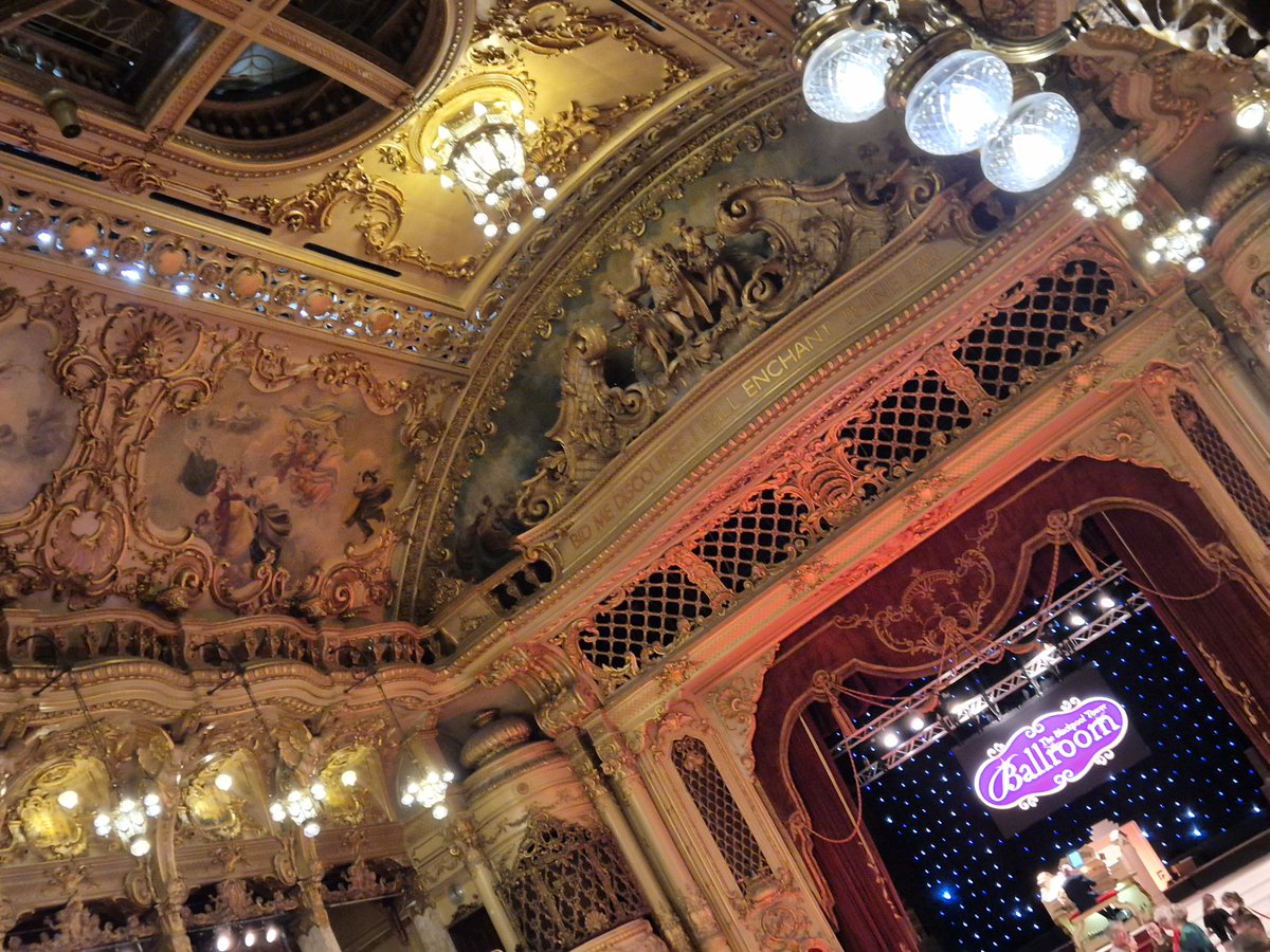 ZhepzyMudRunner's tweet photo. Arrived in Blackpool, playing about today before the competition tomorrow. Ballroom up first #IDTA https://t.co/WaLtExuV1U