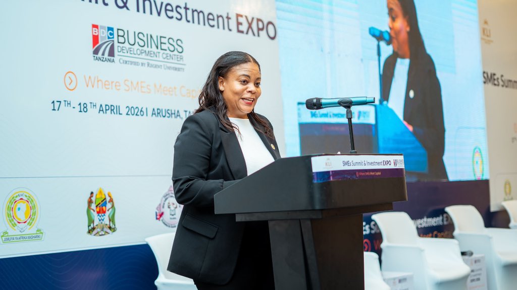 EABCjumuiya's tweet image. 🌍 EABC Executive Director, Mr. Ahmed Farah, joined a panel on how SMEs can benefit from EAC &amp;amp; AfCFTA market access.

🔗 Read more: linkedin.com/posts/eabcjumu…

#EABC #AfCFTA #SMEs #RegionalIntegration