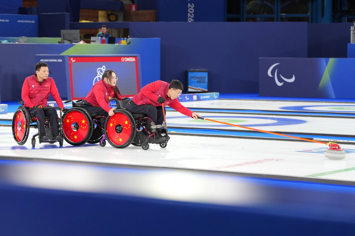 princessDeepik7's tweet image. Teamwork makes the dream work!  Share ideas, divide tasks, and turn small plans into big wins—tag your go-to collaborators below! #GroupCollab #TeamSpirit