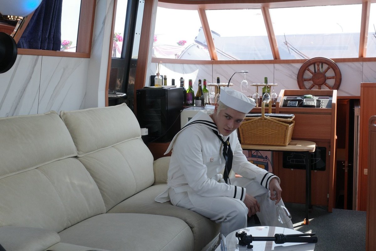 taeyong pics tweet media