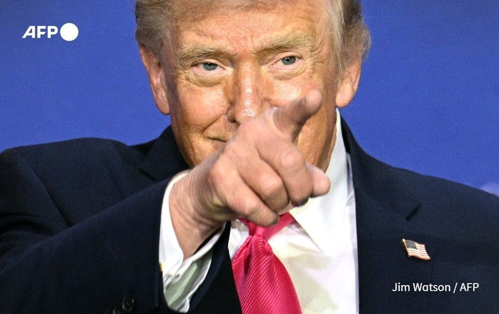 AFP's tweet image. #UPDATE US President Donald Trump signals that an Iran peace deal is all but done, telling AFP there are 'no sticking points' remaining. The comments follow his posts touting Iran's promise to reopen the Strait of Hormuz
u.afp.com/SE67