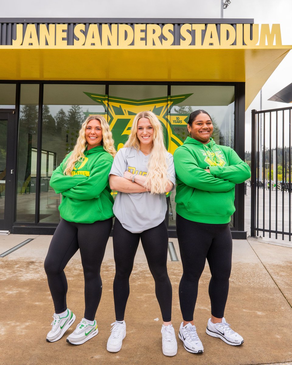 The Duck Store tweet media