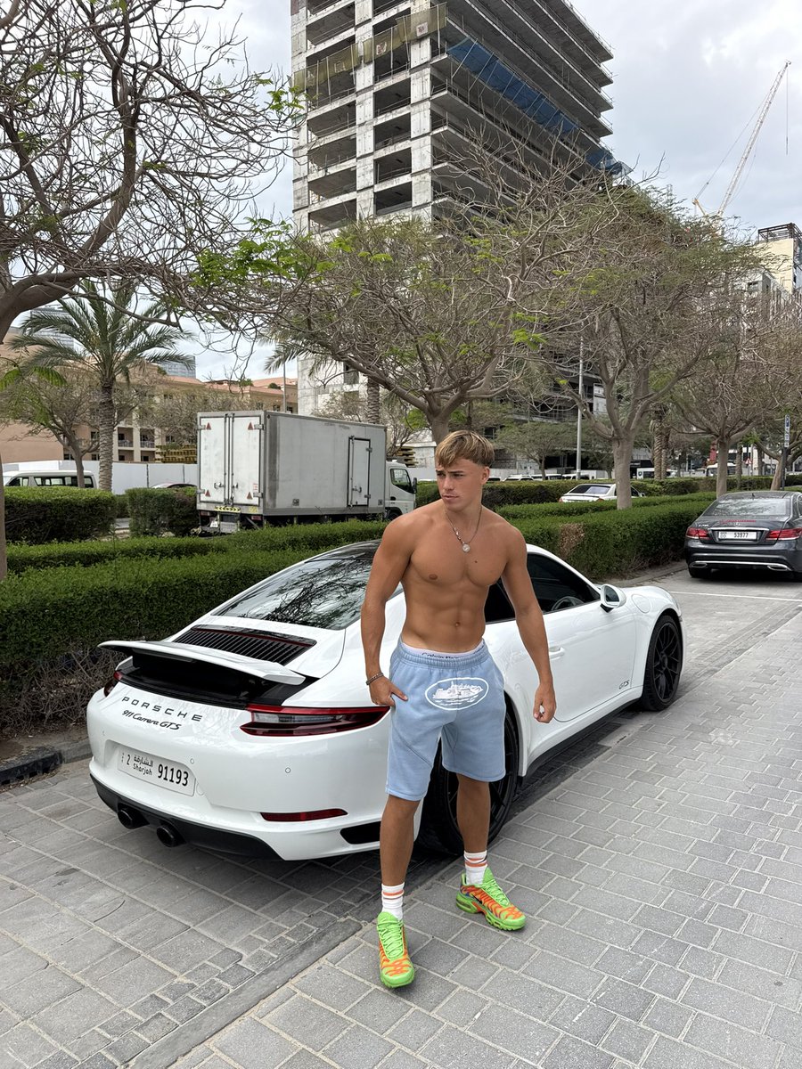 Master Chad tweet media