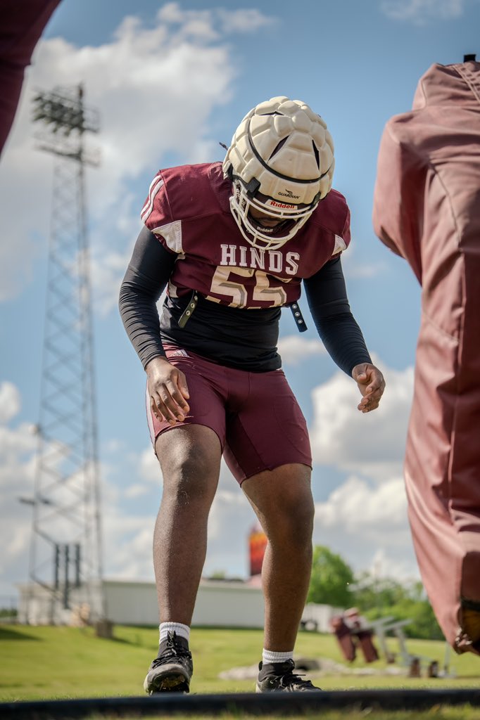 Jamaris Johnson 6’3 260 DE/DT tweet media