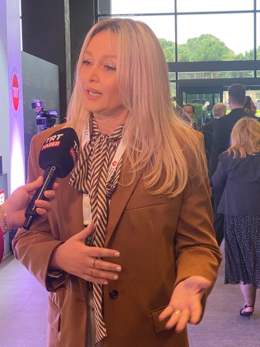 AsafogluCigdem's tweet image. #ADF Antalya Diplomasi Forumunun ilk gününde TC Dışişleri Bakan Yardımcısı sn. Mehmet Kemal Bozay, TİKA Başkanı sn. Abdullah Eren, AK Parti Genel Başkan Yardımcısı ve İstanbul milletvekili sn. Zafer Sırakaya ile görüşme fırsatı bulduk #MEET4DIPLOMACY