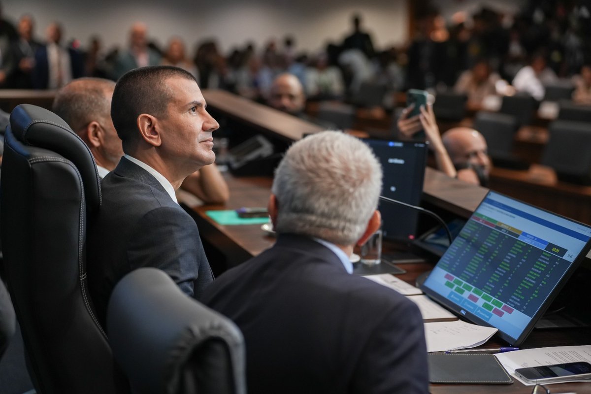 DouglasRuas_RJ's tweet photo. Hoje, a @alerj_oficial  deu um passo importante para o futuro do nosso estado.
Fui eleito presidente com 44 votos dos deputados e deputadas. Também foi eleito como 2º secretário o deputado Dr. Deodalto. R https://t.co/rJJf6Ng4nd