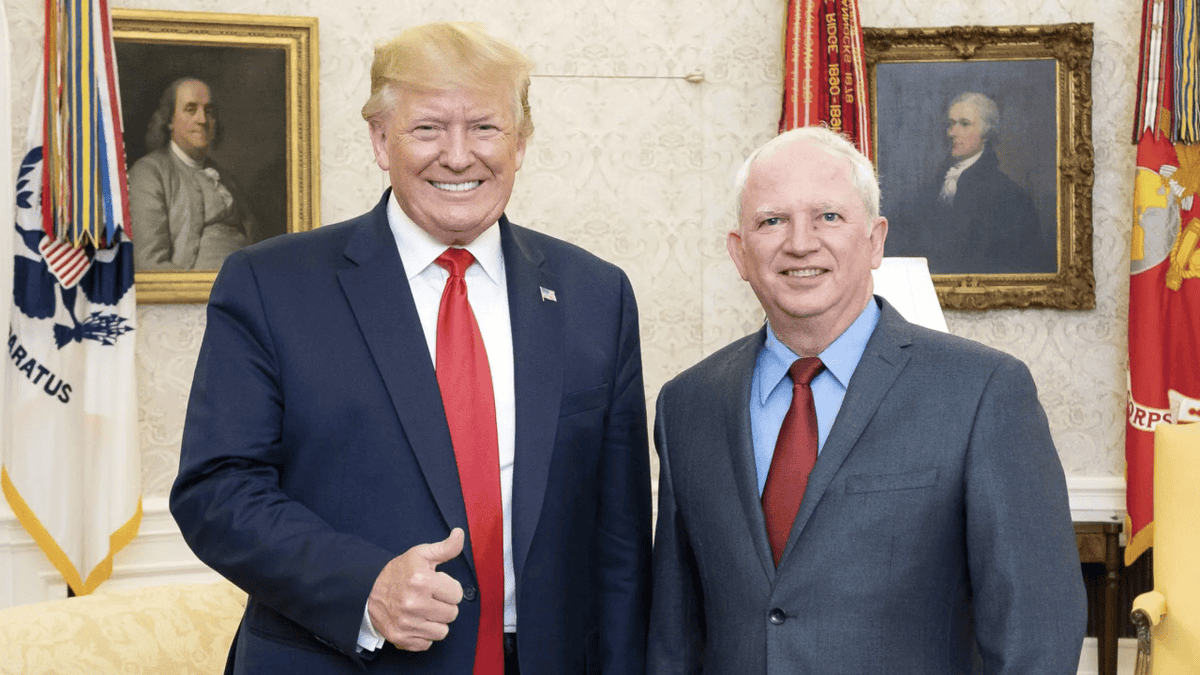 DRGOSAF's tweet image. The @StateBarCA has disbarred Dr. John Eastman for representing @DonaldTrump. John has long been a friend of @DRGOSAF . We stand by him.  Leftist activists in our highest institutions continue their assault on America. It cannot go on. @ClaremontInst #2A  claremont.org/claremont-inst…