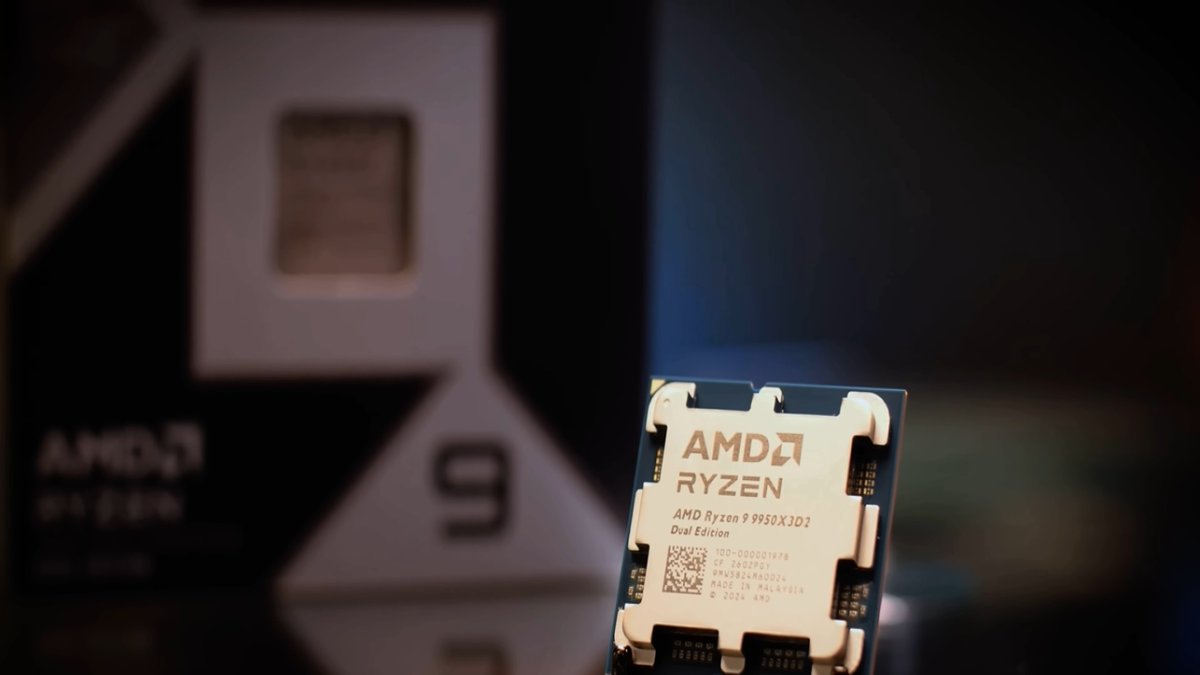 noobfeed's tweet image. Early #ryzen99950x3d2 benchmarks reveal limited gains as thermal constraints restrict sustained clock speeds under air cooling. #Gaming #hardware noobfeed.com/hardware/amd-r…