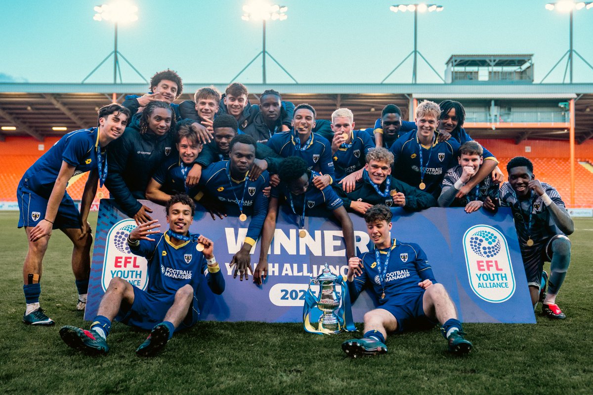 ffrasersmith's tweet photo. Youth Alliance champions🏆 What a team! #AFCWimbledon #dons #AFCWacademy https://t.co/z5YE2XGIWF
