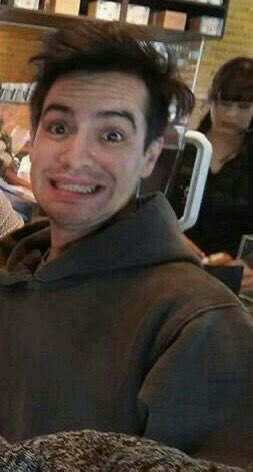 Mchickenbutt🐾 tweet media