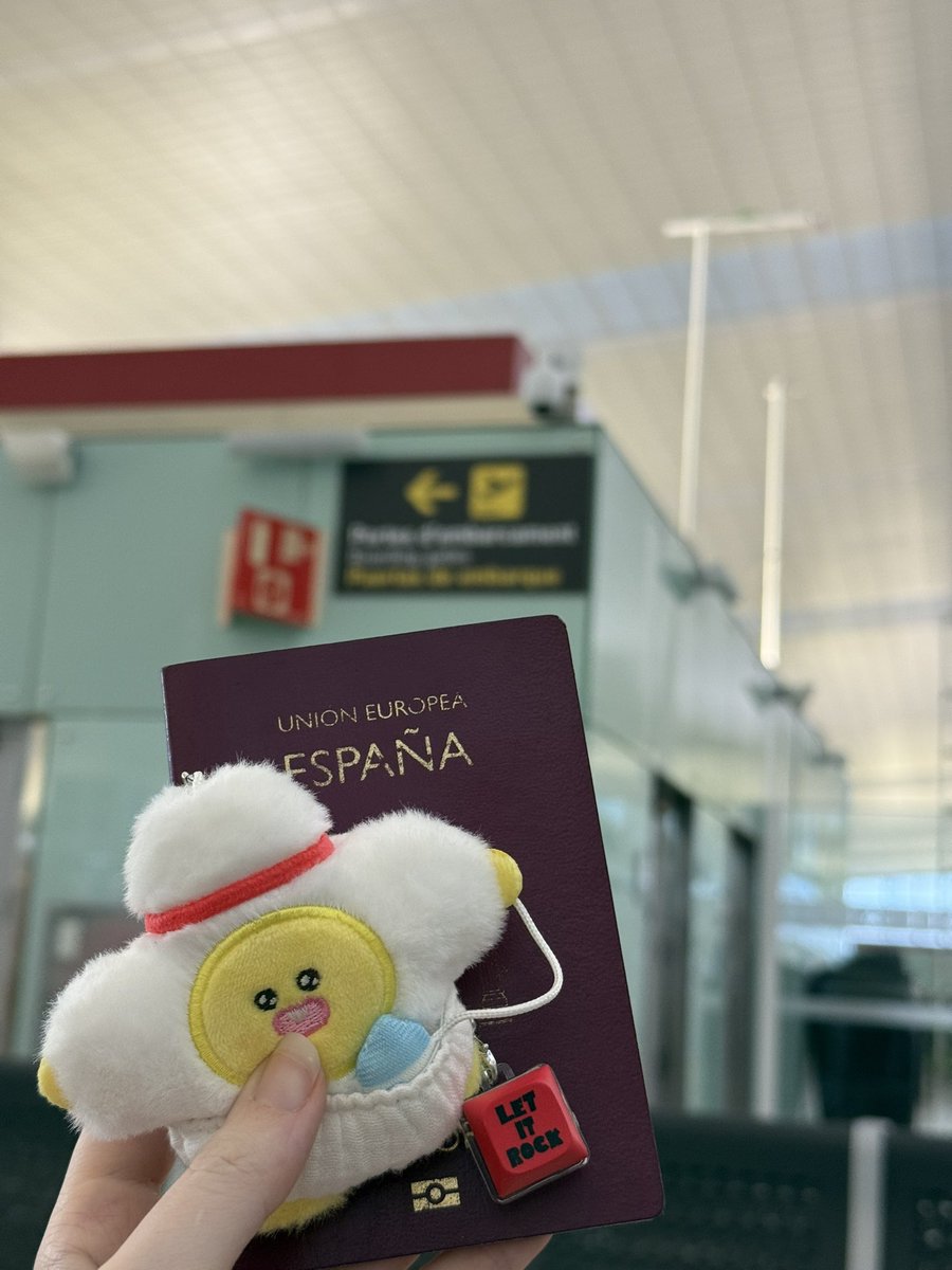 núria ★ tweet media