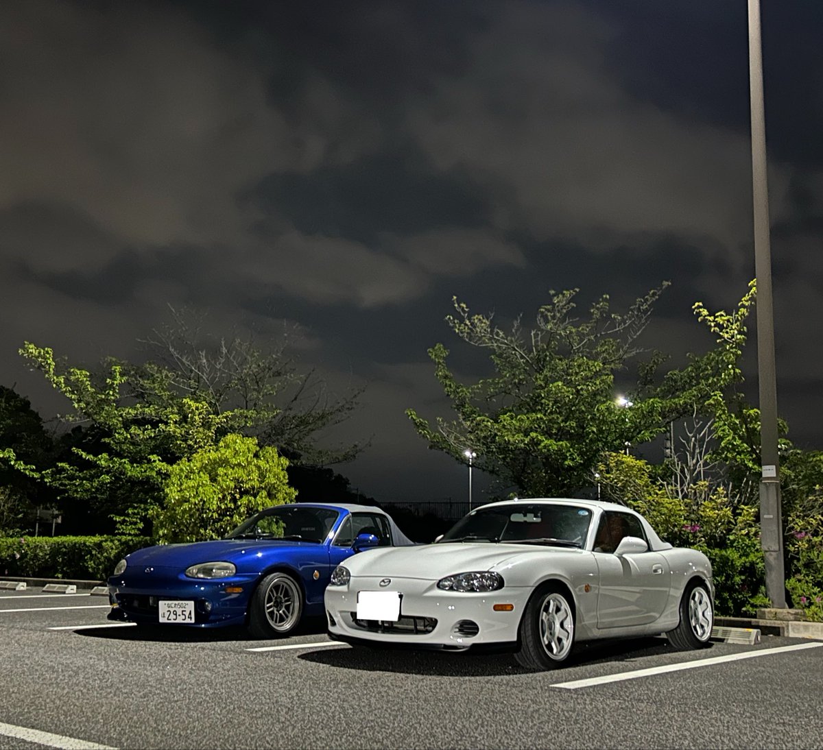 刈谷ハイウェイオアシスにて密会でした。

ふれミぶりかな？次回はスリッパで。

お互い個体が変わって再開するとは💦

エアフロセンサー(破)ありがとうございました！