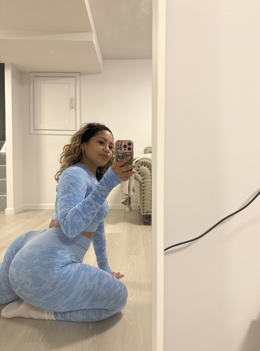 𝒥𝑒𝓁𝒾𝒸𝒶💘 tweet media