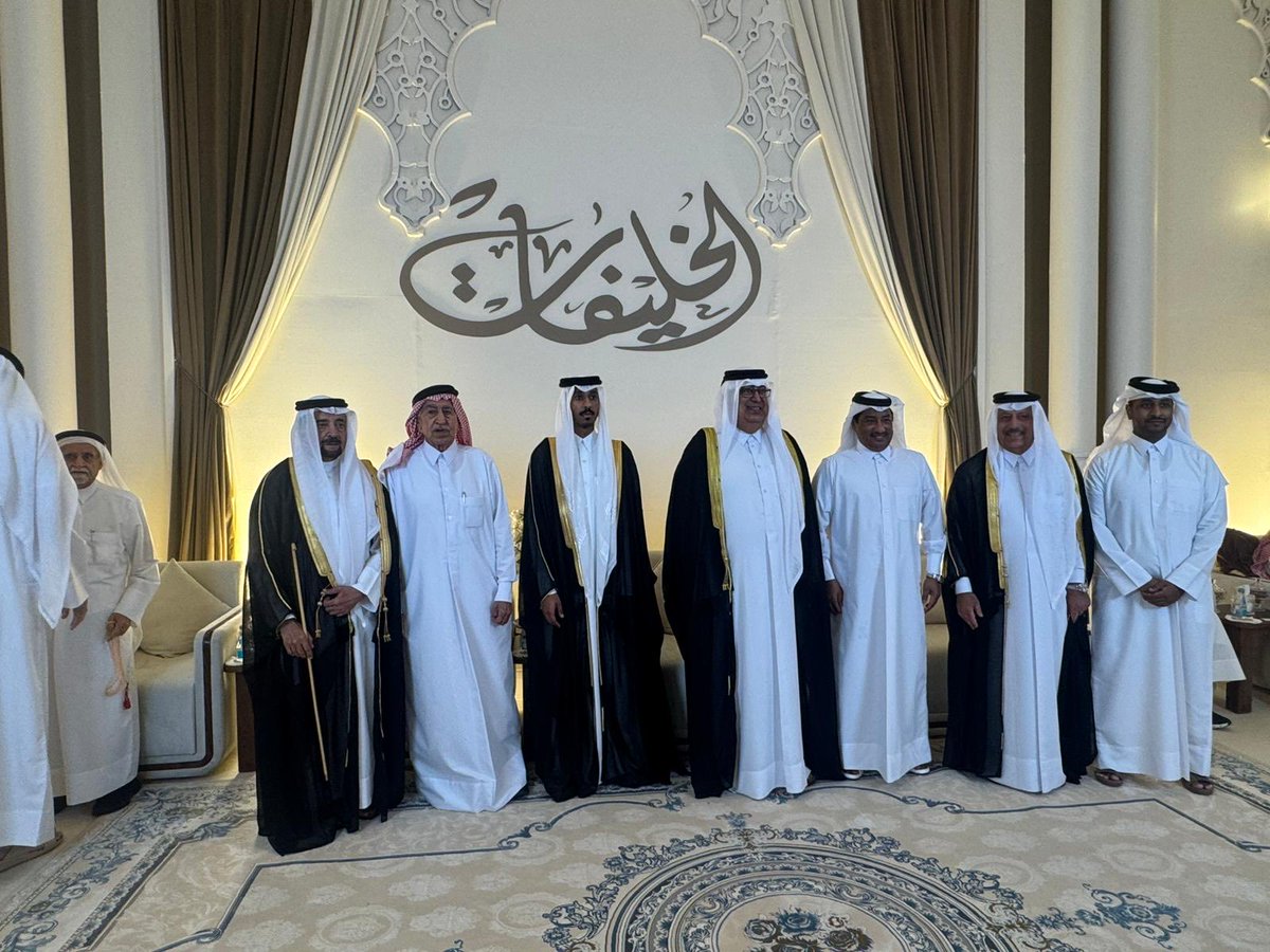_FahadAlMalki's tweet photo. ابارك لاخي الغالي محمد بن جاسم الخليفي زواج نجله جاسم سائلاً الله ان يسعده ويرزقه الذرية الطيبة..كما ابارك لاعمام المعرس واخوانه وخاله علي بن يوسف المالكي وعيال عمامه وعيال خاله...دامت افراح الخليفات والموالك الكرام💐 https://t.co/SZjY4Jf0HX