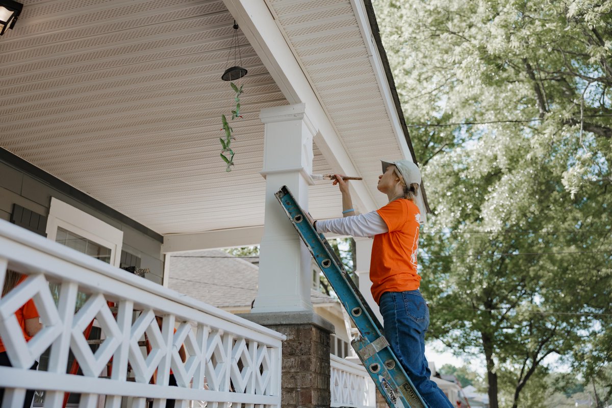 HomeDepotFound's tweet image. #Team Depot volunteers are on the ground helping to prepare for the upcoming Carter Work Project with @Habitat_org.
From beautification efforts that bring these spaces to life to framing the very structures families will soon call home.