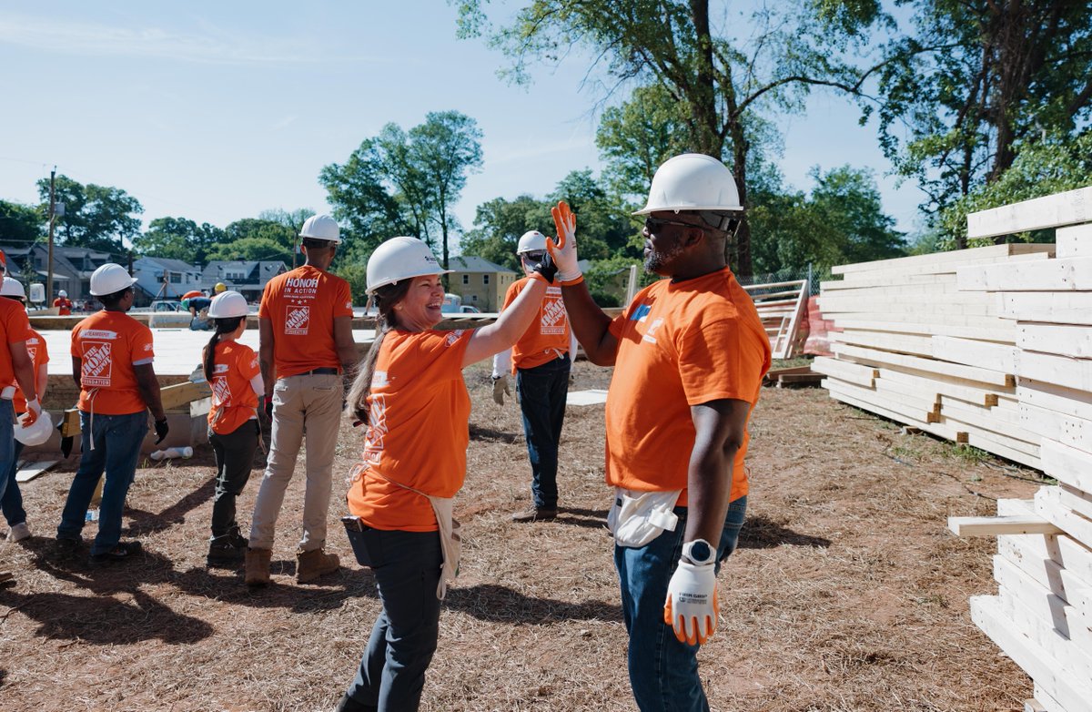 HomeDepotFound's tweet image. #Team Depot volunteers are on the ground helping to prepare for the upcoming Carter Work Project with @Habitat_org.
From beautification efforts that bring these spaces to life to framing the very structures families will soon call home.