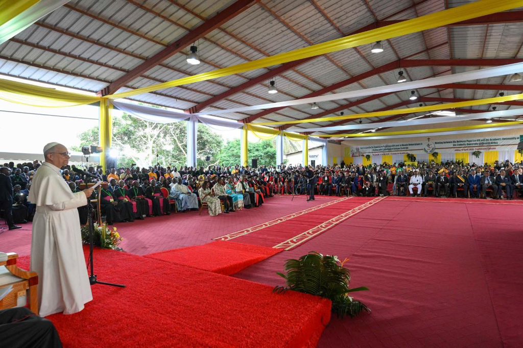 JDC_Fr's tweet image. 🛑 Rencontre du pape avec le monde universitaire ce vendredi après-midi à l’Université catholique d’Afrique centrale de Yaoundé, campus de Nkolbisson

JournalduCameroun.com
#UCAC #journalducameroun #PopeInCameroon2026 #PapeAuCameroun2026