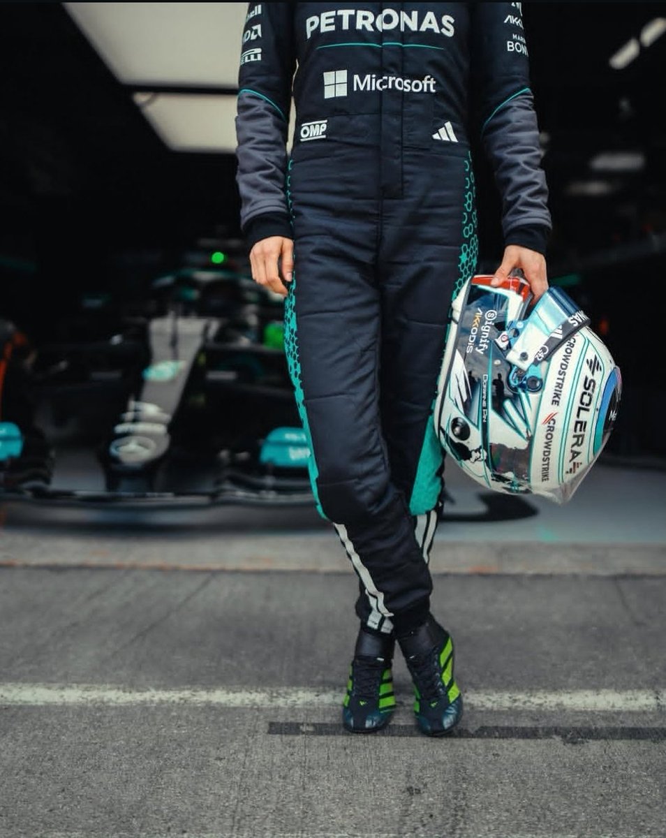 🐜🤙🏻 #K1MI tweet media