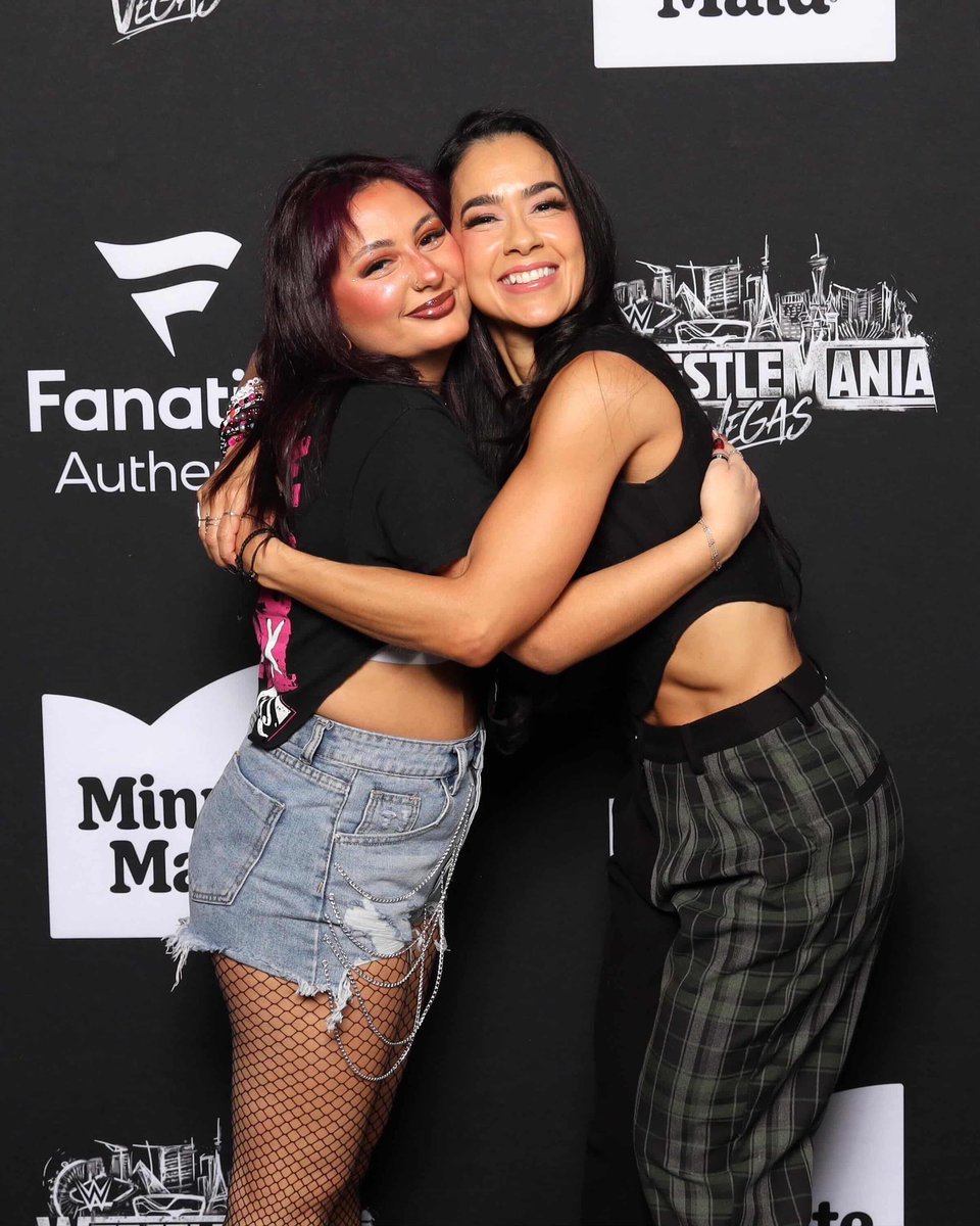 alex in vegas ⋆｡°✩ tweet media