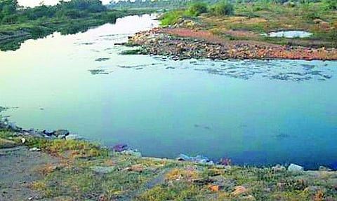 Erai (or Irai) River is a vital 78 km, non-perennial river Chandrapur (Maharashtra). it flows through the city meeting the Zarpat before joining the Wardha River, currently undergoing major rejuvenation efforts to remove pollution and silt. #savethesmallrivers