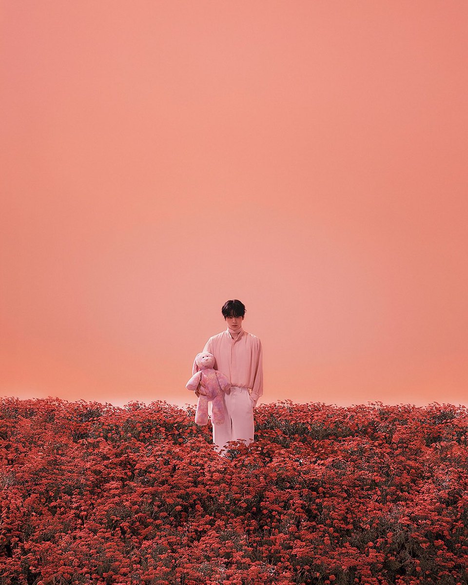 twelve05cm's tweet photo. 📸 soobin x into you unreleased cuts shared by the photographer behind the shoot!

— #SOOBIN #수빈 https://t.co/nHJz8u7X2R