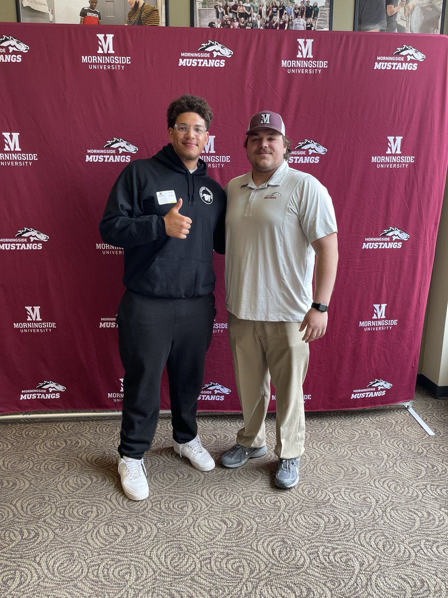 CarterWelch27's tweet photo. Thank you @CoachMasonScott for the visit  @LeeIrvine734 #bleedgreen #AGTG https://t.co/12KUX2Gvg7