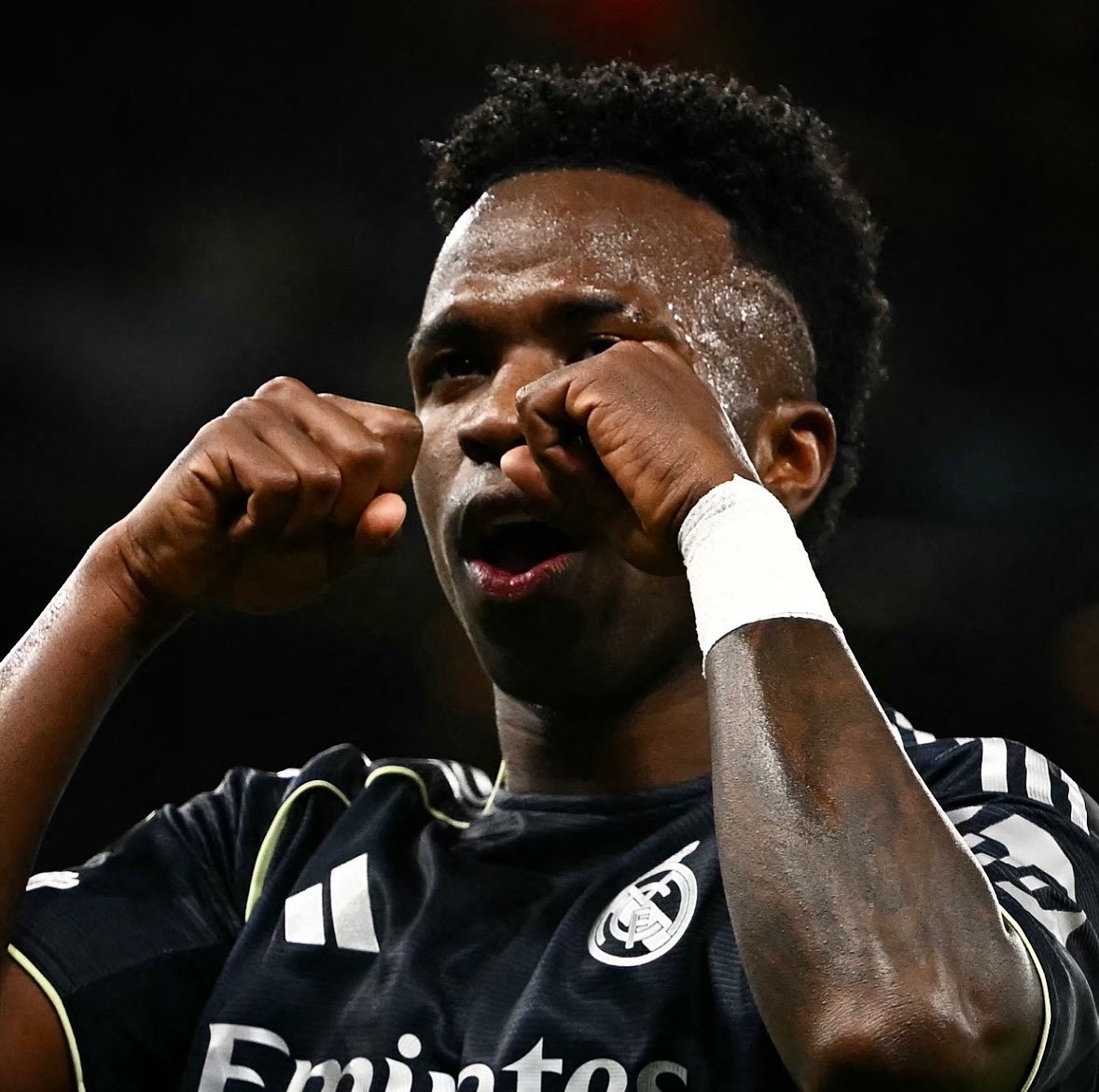 CallViniJr tweet media