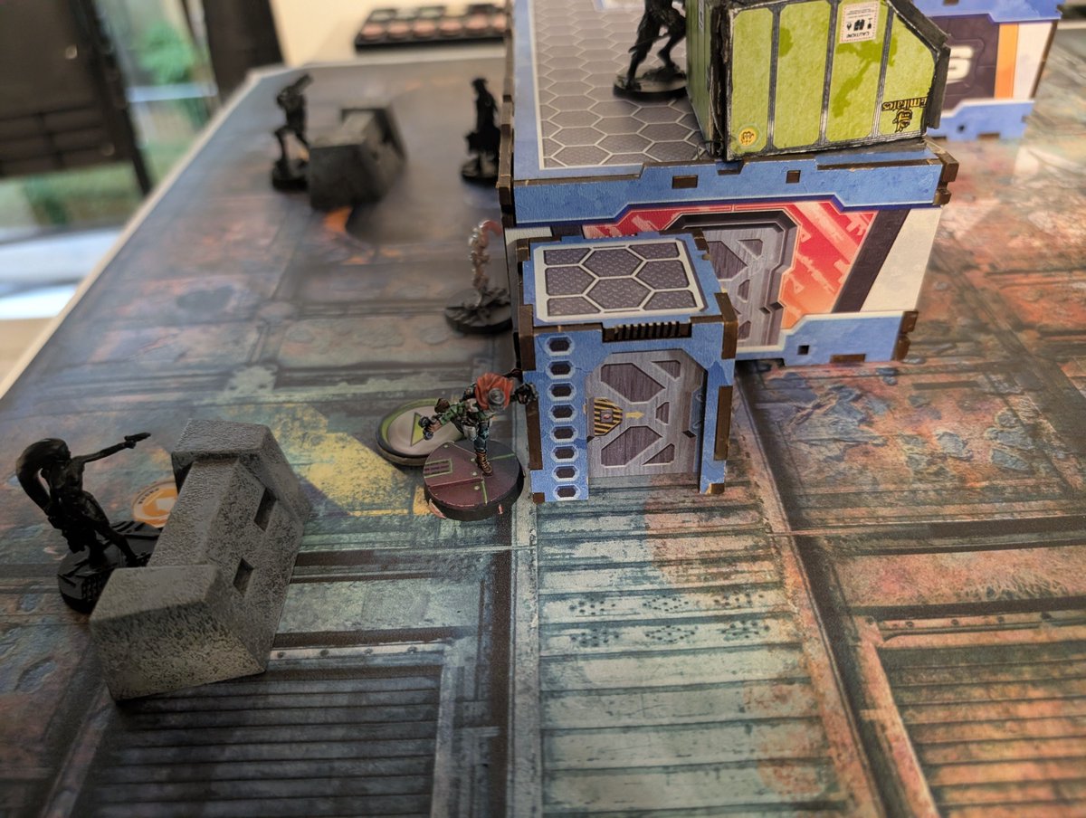 lesLudoboys's tweet image. #infinitythegame Chaque camp met sa foi et sa confiance dans un être le dépassant. Juste pas vraiment la même chose.