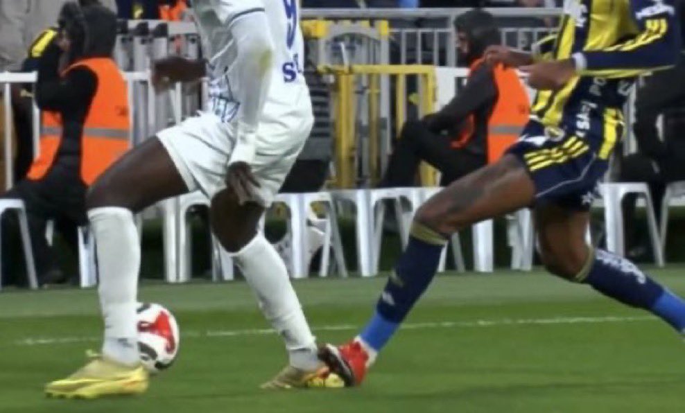 Bedirhan tweet media