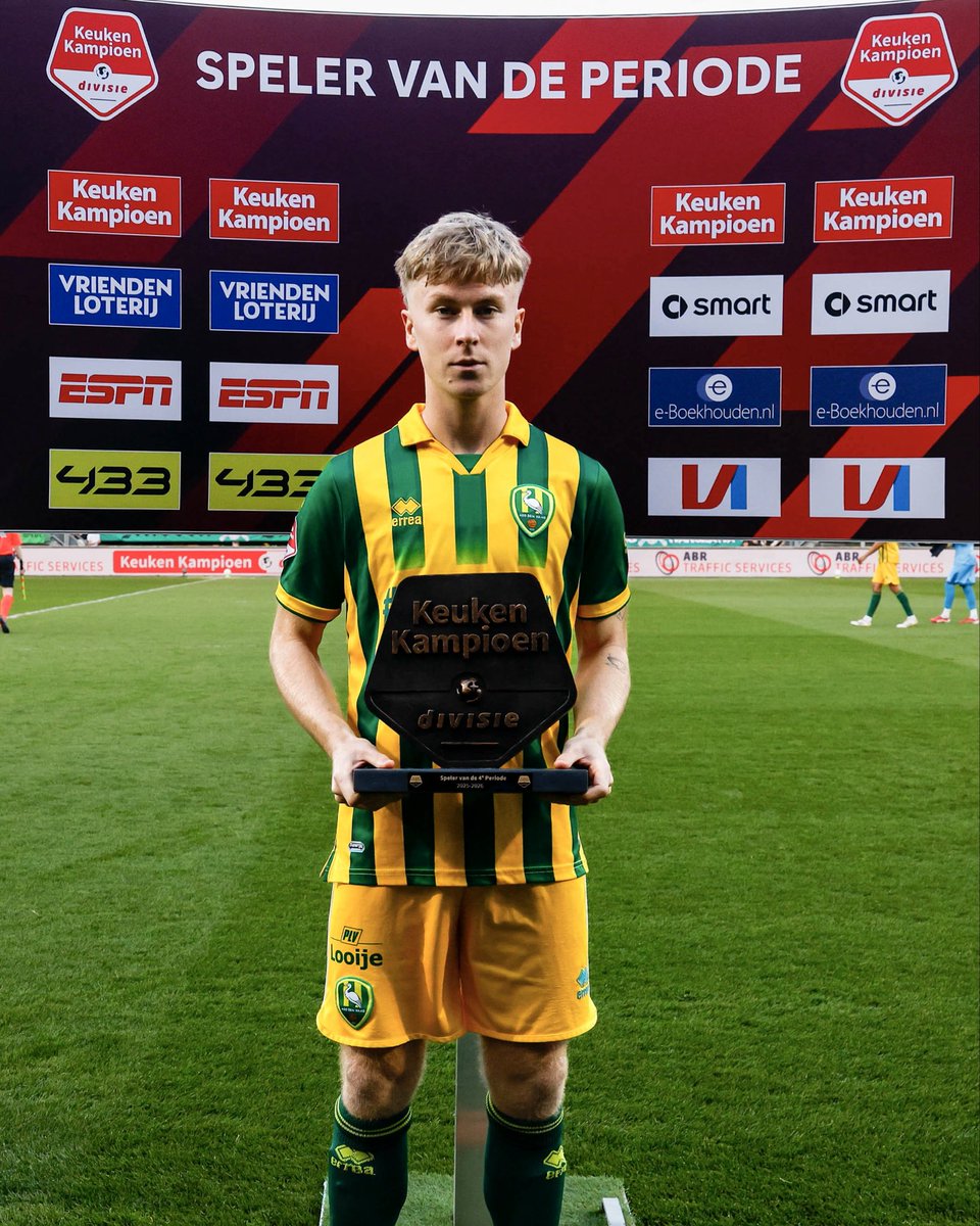 1e_Divisie's tweet photo. 𝐒𝐩𝐞𝐥𝐞𝐫 𝐯𝐚𝐧 𝐝𝐞 𝟒𝐞 𝐏𝐞𝐫𝐢𝐨𝐝𝐞: 𝐉𝐮𝐡𝐨 𝐊𝐢𝐥𝐨 🏆

#KeukenKampioenDivisie https://t.co/W2g8hW4Isg