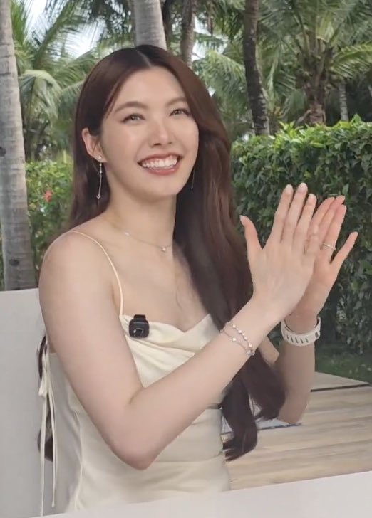 Love_Love1981 tweet media