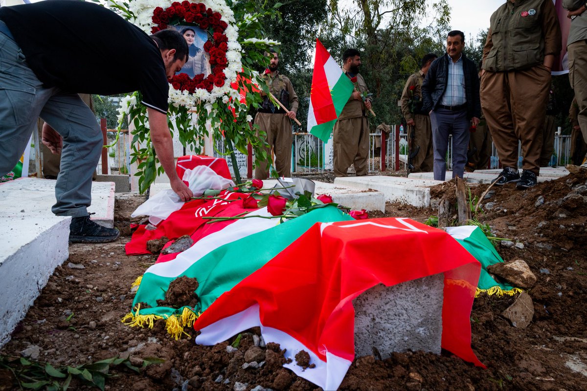 HooverLinnea's tweet photo. We attended the funeral of Iranian Kurdish fighter Gazal Maulan(19), who lost her life in an Iranian drone strike April 15, 2026 — during the two week ceasefire. 

We had to flee the site twice because there were reports of incoming Iranian drones attacking Komala sites. We were told that a cemetery, thought to be holding the funeral for Gaza’s Maulan by Iranian intelligence, was hit by a drone earlier in the day. 

According to press release from the Democratic Party of Iranian Kurdistan, “Between 28 February and 15 April 2026, at least 112 missile and drone attacks have been carried out by the Islamic Revolutionary Guard Corps against locations linked to Iranian Kurdish political parties in the Kurdistan Region.”
.
.
.
#iranwar #photojournalism #shotoncanon #natgeoyourshot #nppa @canonusa @natgeoyourshot @nppa