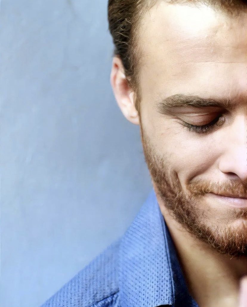 GOOD NIGHT!🩵🌙🫰🏻

#KeremBürsin