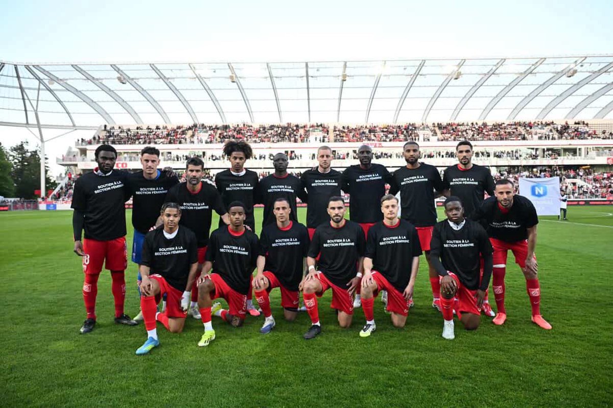 Première Ligue Reporter tweet media