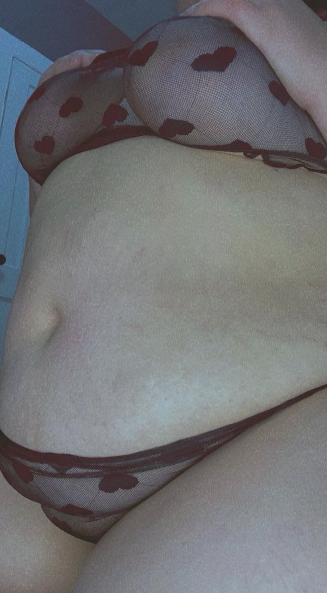 ntpxtodo's tweet photo. 🎀Pinned Post🎀

💗female
💗28
💗bisexual
💗plus Size 📏
💗wet Fat pussy💦
💗puerto rican 🇵🇷
💗always horny❤️‍🔥
💗spanish most of the time🤭but english sometimes is good too
💗anything else, just ask ✌🏻 https://t.co/FeCYOeGquk