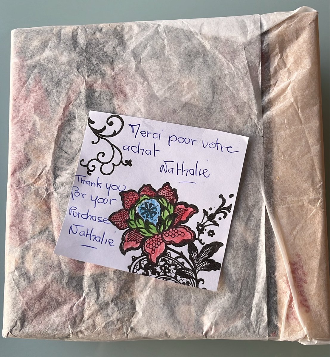 Última compra en Vinted. A veces el mundo es maravilloso. Me ha encantado encontrarme esta nota.