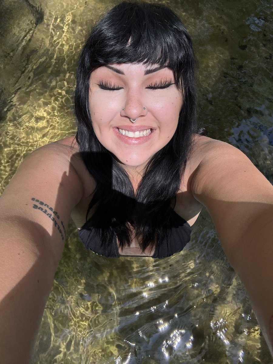 Haylee Moon tweet media