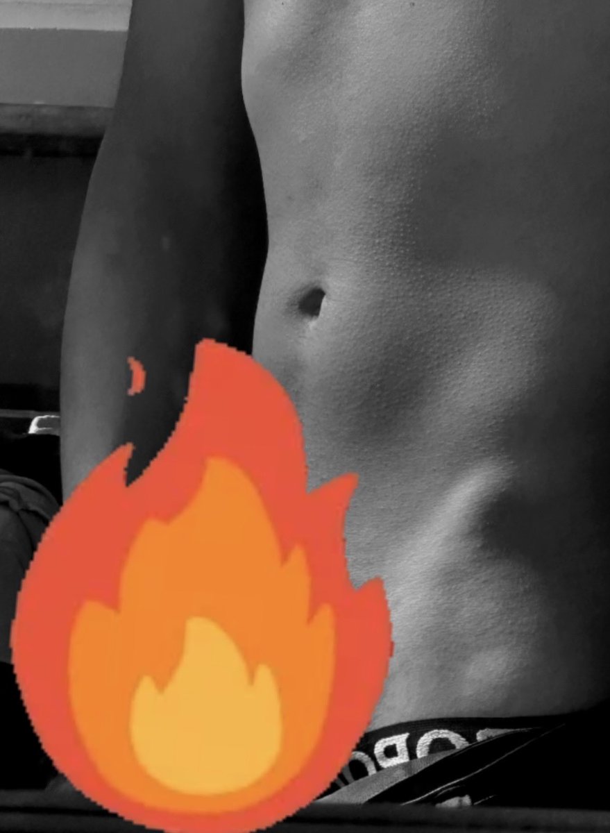 Hotboy011JX's tweet photo. Alguien mas Amanece duro? 🥵

Rt y quito el emoji 🙈👄 #virałpost -#hot https://t.co/zRHi54HnNm
