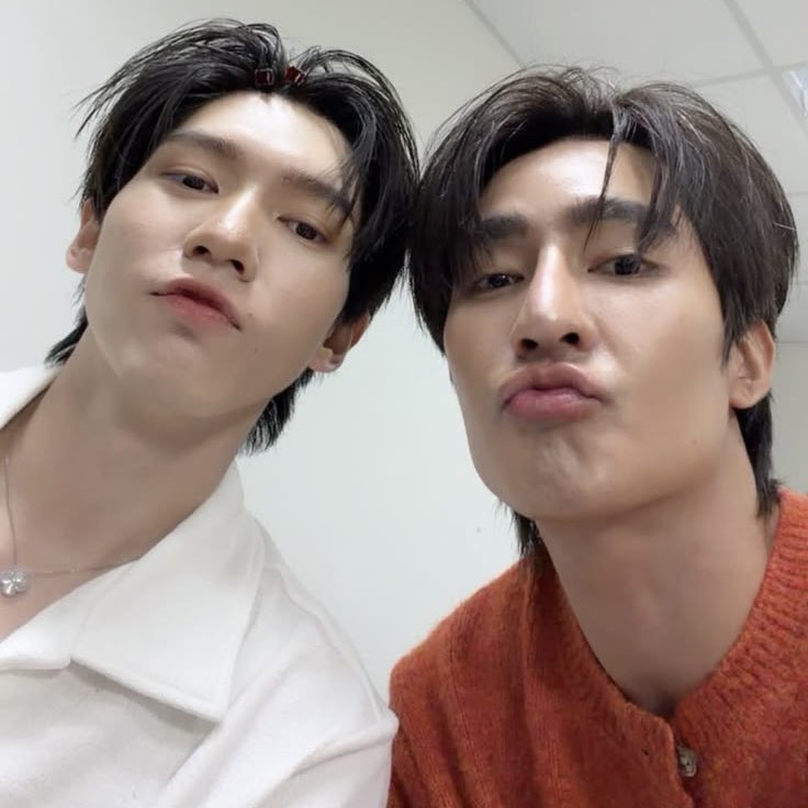 duang with moon AU’s📌 tweet media