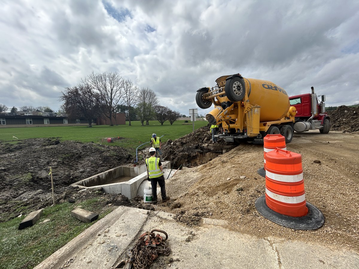 JO DAVIESS COUNTY: Look at what we’ve done this week on U.S. 20 west of Stockton. Crews dealt with a barrage of strong storms to install the culverts needed for this project. Work remains on track to reopen to traffic after April 24. Thanks for your patience! #ILTraffic