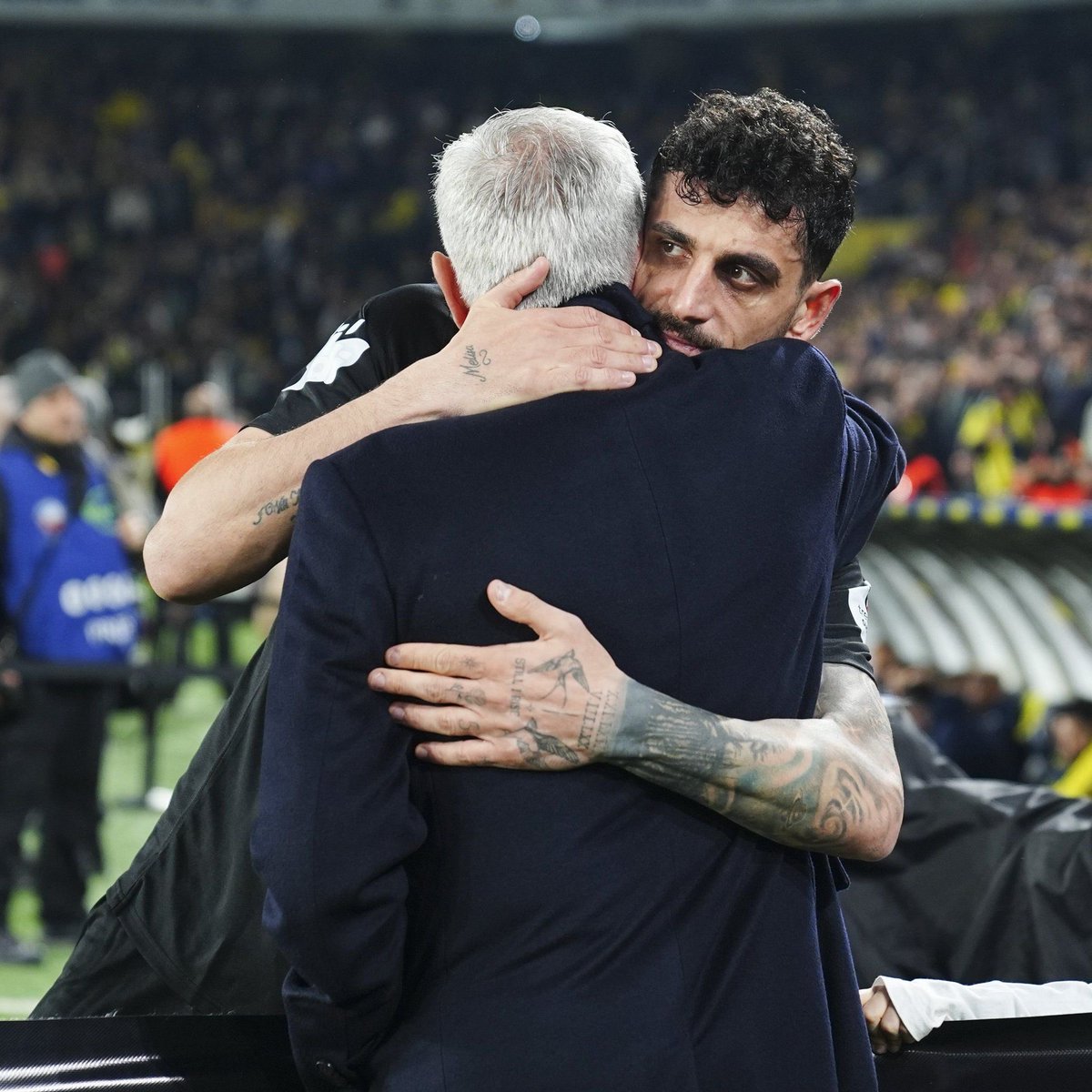 Fenerbahçe kısa sürede 2 joker hakkını kullanıyor 👏👏#FBvRİZ