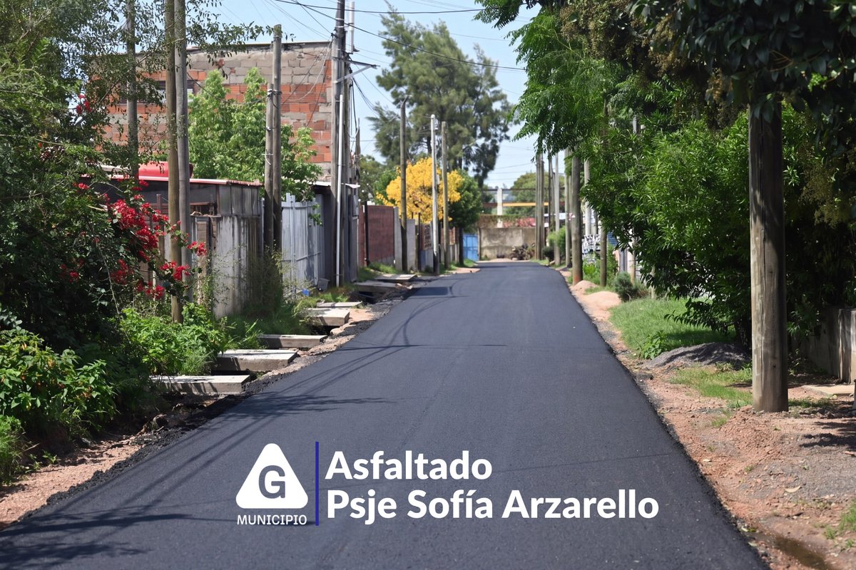 MunicipioGMvd's tweet photo. Obras viales finalizadas 🚧
📍 Hector Suppici Sedes
📍 Pasaje Sofía Arzarello
📍 Julio Piquet
Esta intervención fortalece la infraestructura vial del territorio y contribuye a mejorar la calidad de vida de vecinas y vecinos.
#EscontiGo https://t.co/ERqhOxRhGG