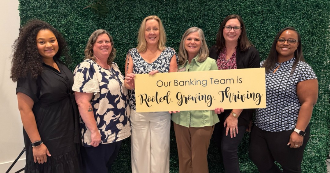 FNBB employees Hannah Honore, Brooklyn White, Susan Silkey, Deborah Seymour, Sara Gammill, and Krysten Scott attended the Mississippi Bankers Association Women in Banking Conference this week.