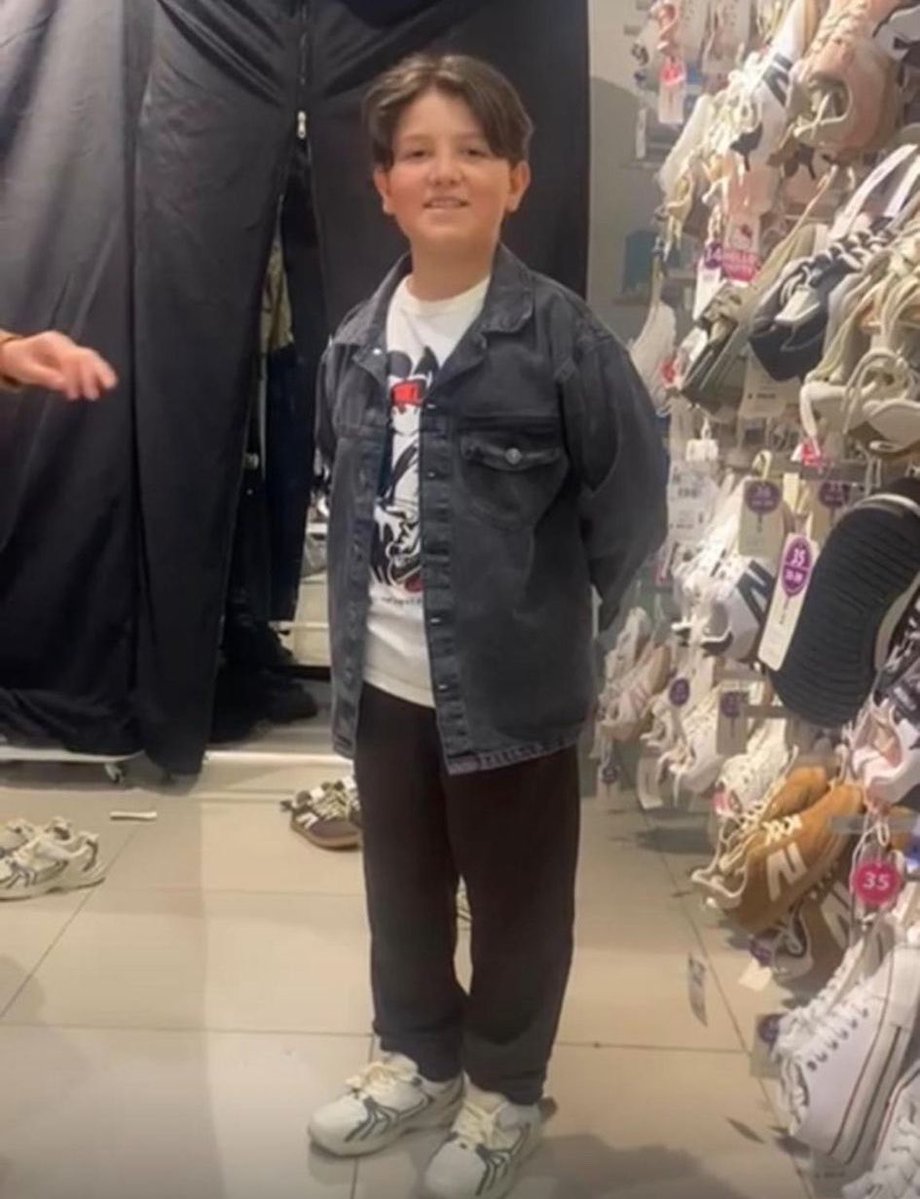 Çocukken sahip olduğum kırmızı rugan ayakkabılar tweet media