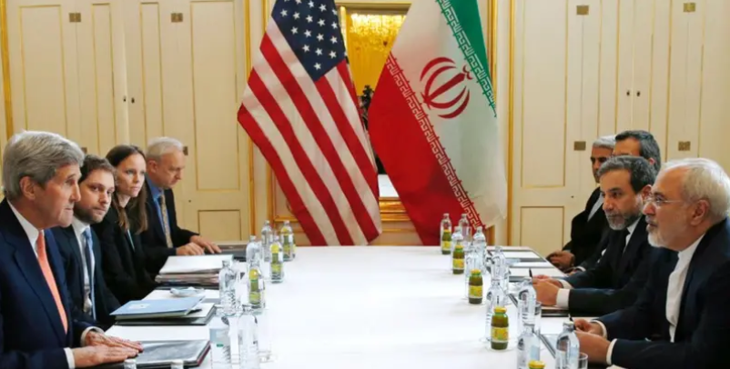 psiko_yatirim's tweet image. 🛢️ Petrolün Kaderi Hürmüz'de

#Petrol fiyatları 88,96 dolar seviyesinin üzerinde tutunmaya çalışırken, hafta sonu yapılacak ABD-İran müzakereleri tüm dengeleri değiştirebilir. Ticari geçişlerin yeniden başlaması, küresel enerji tedarik zinciri için "can suyu" demek.

Ateşkes